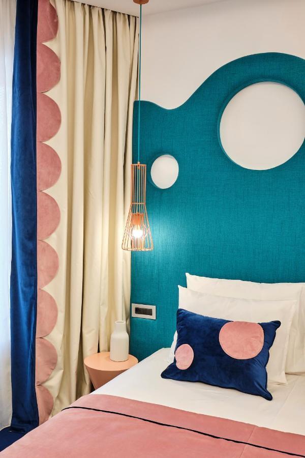 Vilacrosse Boutique Inn Bukarest Exteriör bild