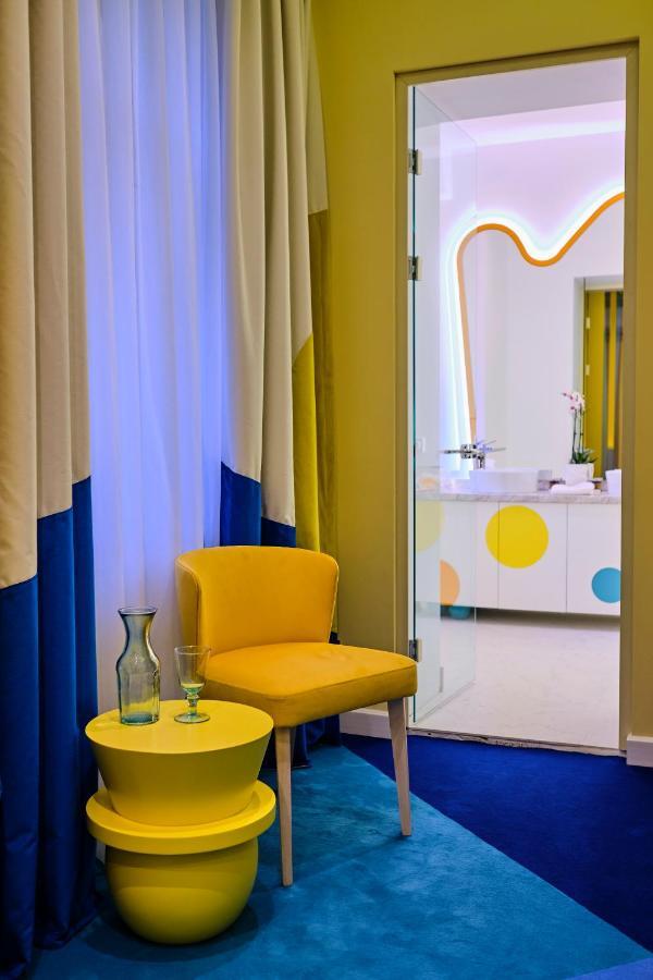 Vilacrosse Boutique Inn Bukarest Exteriör bild